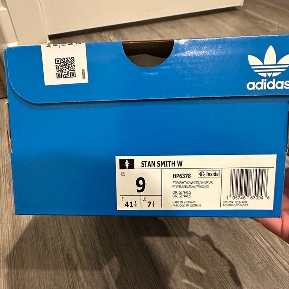 NWT/BOX Stan Smith women’s 9 - Picture 2 of 6